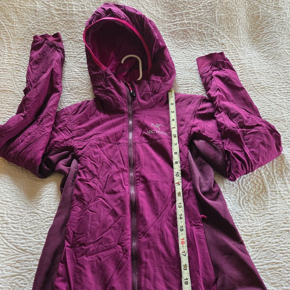 ARC'TERYX Atom LT Hoody - Women's XS - Crimson